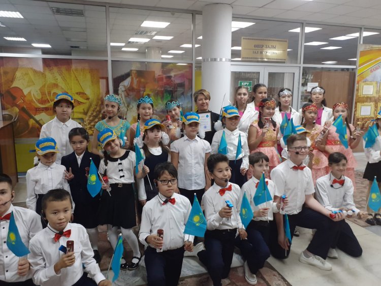 РЕСПУБЛИКА КҮНІ ҚҰТТЫ БОЛСЫН!