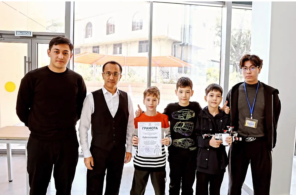 " Самғау" даму және шығармашылық орталығында алғаш рет Робототехника турнир-көрмесі өтті.